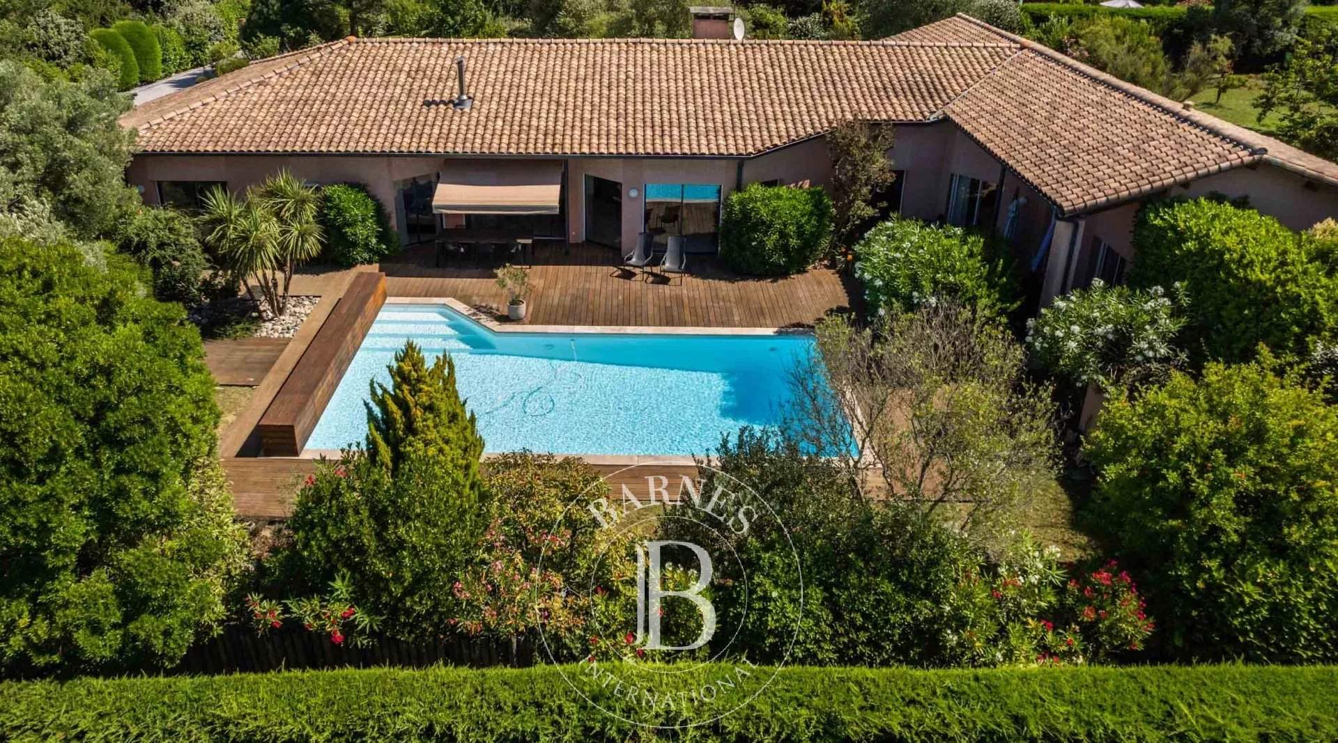 Vigoulet-Auzil  - House 6 Bedrooms - picture 2