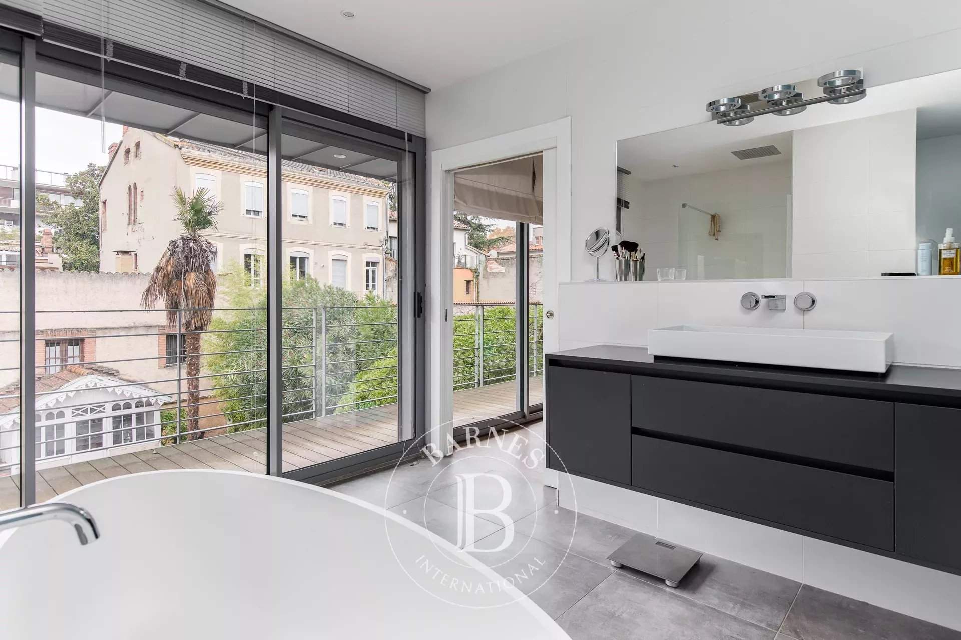 Toulouse  - Maison 8 Pi&egrave;ces 5 Chambres - picture 9