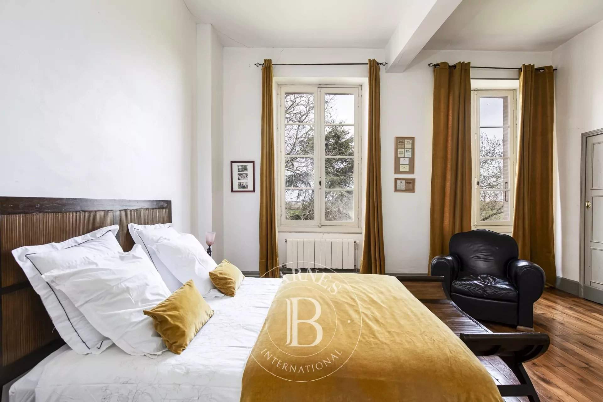Bourg-Saint-Bernard  - Property 11 Bedrooms - picture 10