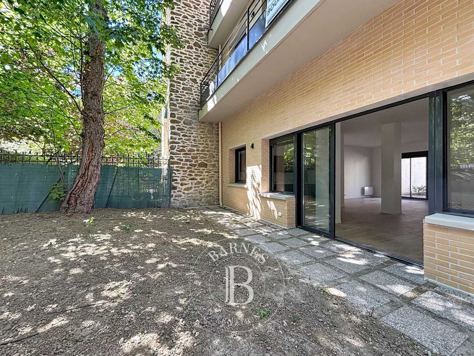 Paris  - Apartment 4 Bedrooms