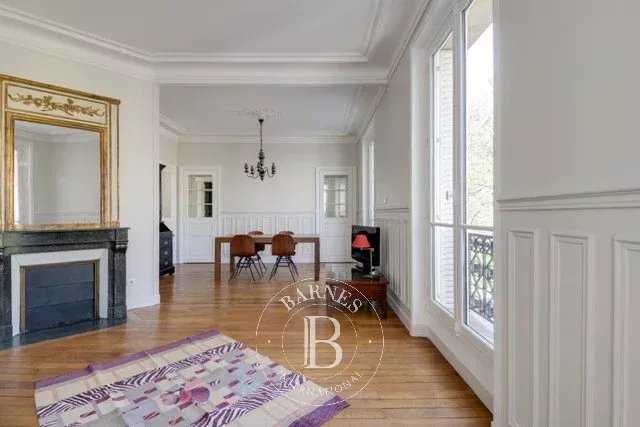 Paris  - Apartment 2 Bedrooms