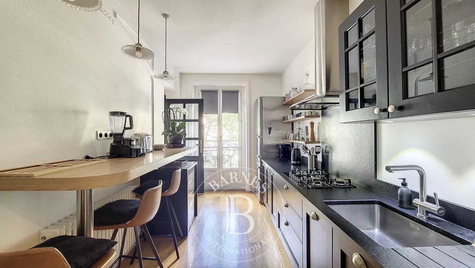 Paris  - Apartment 3 Bedrooms