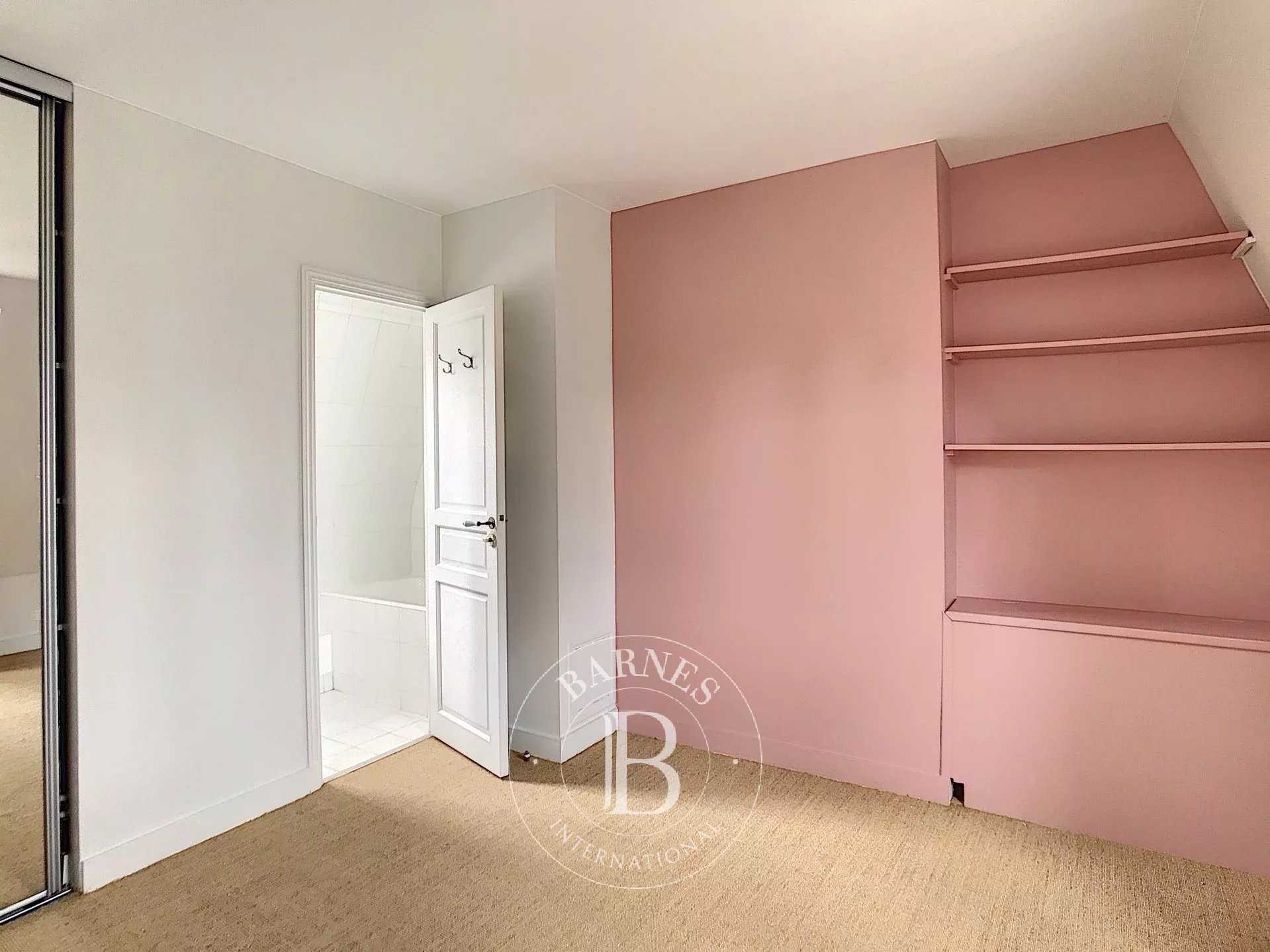 Paris  - Piso 2 Cuartos, 1 Habitacion