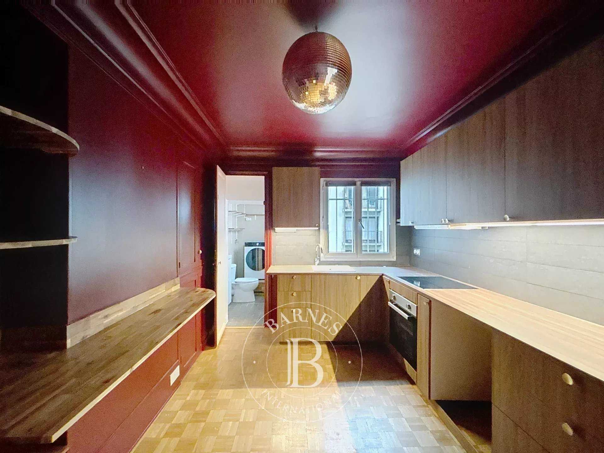 Paris  - Appartement 2 Pi&egrave;ces, 1 Chambre