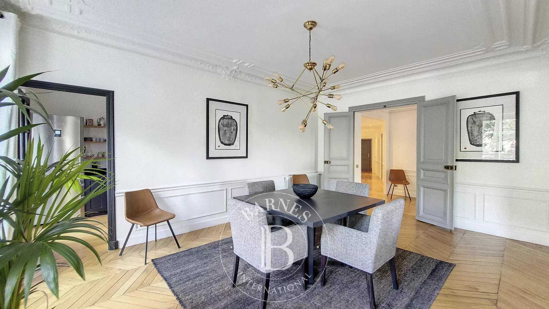 Paris  - Apartment 3 Bedrooms
