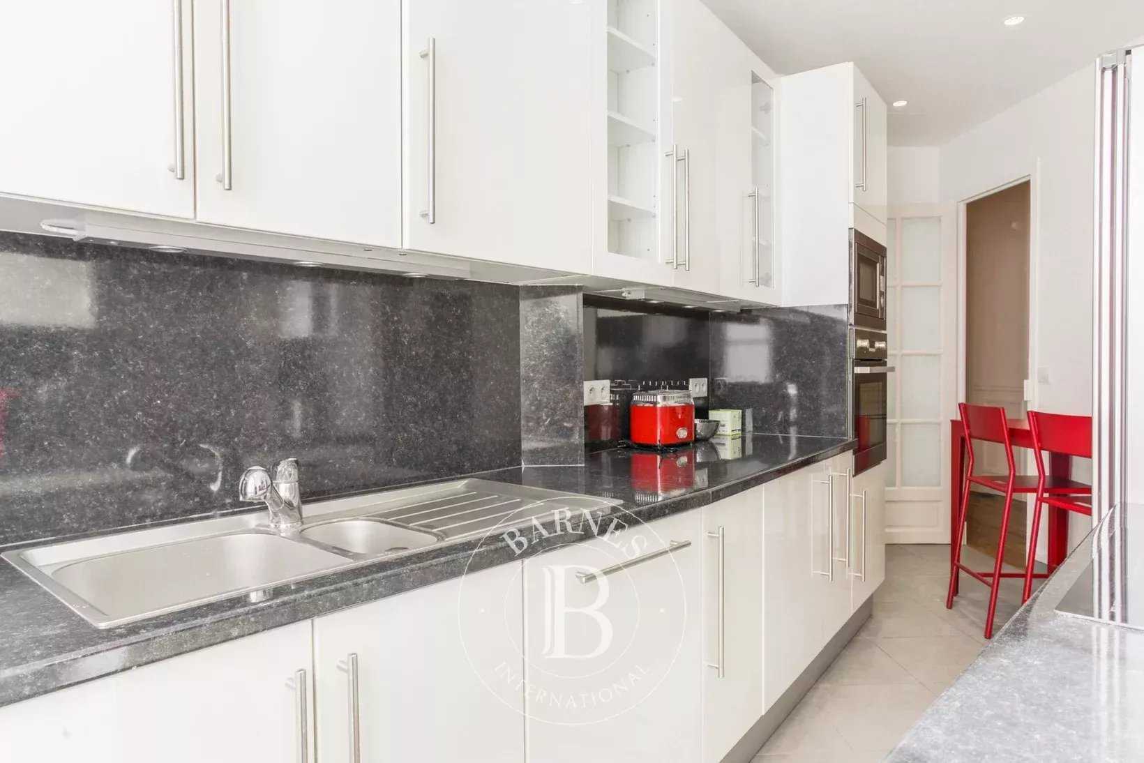 Paris  - Apartment 3 Bedrooms