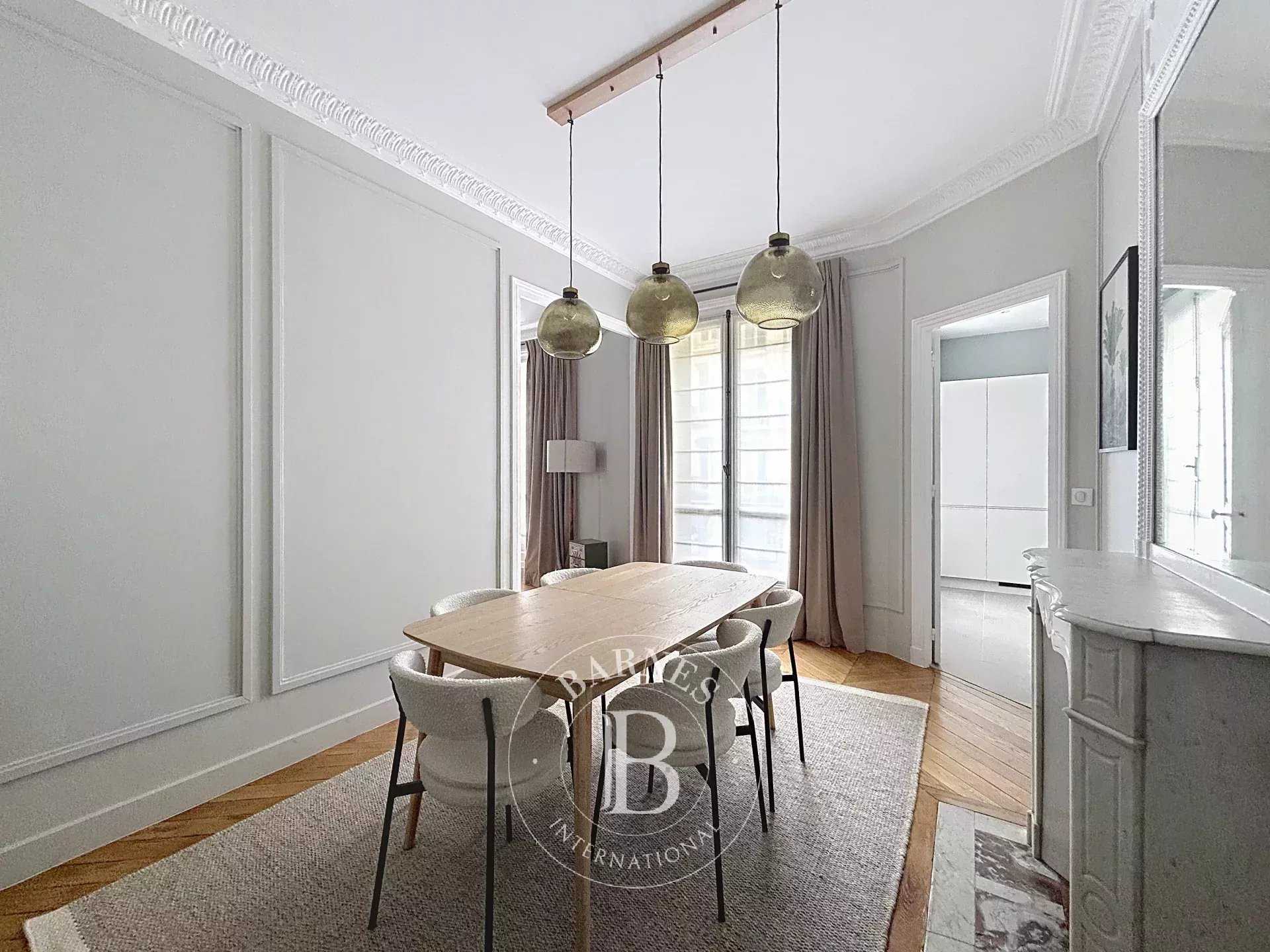 Paris  - Appartement 6 Pi&egrave;ces 4 Chambres