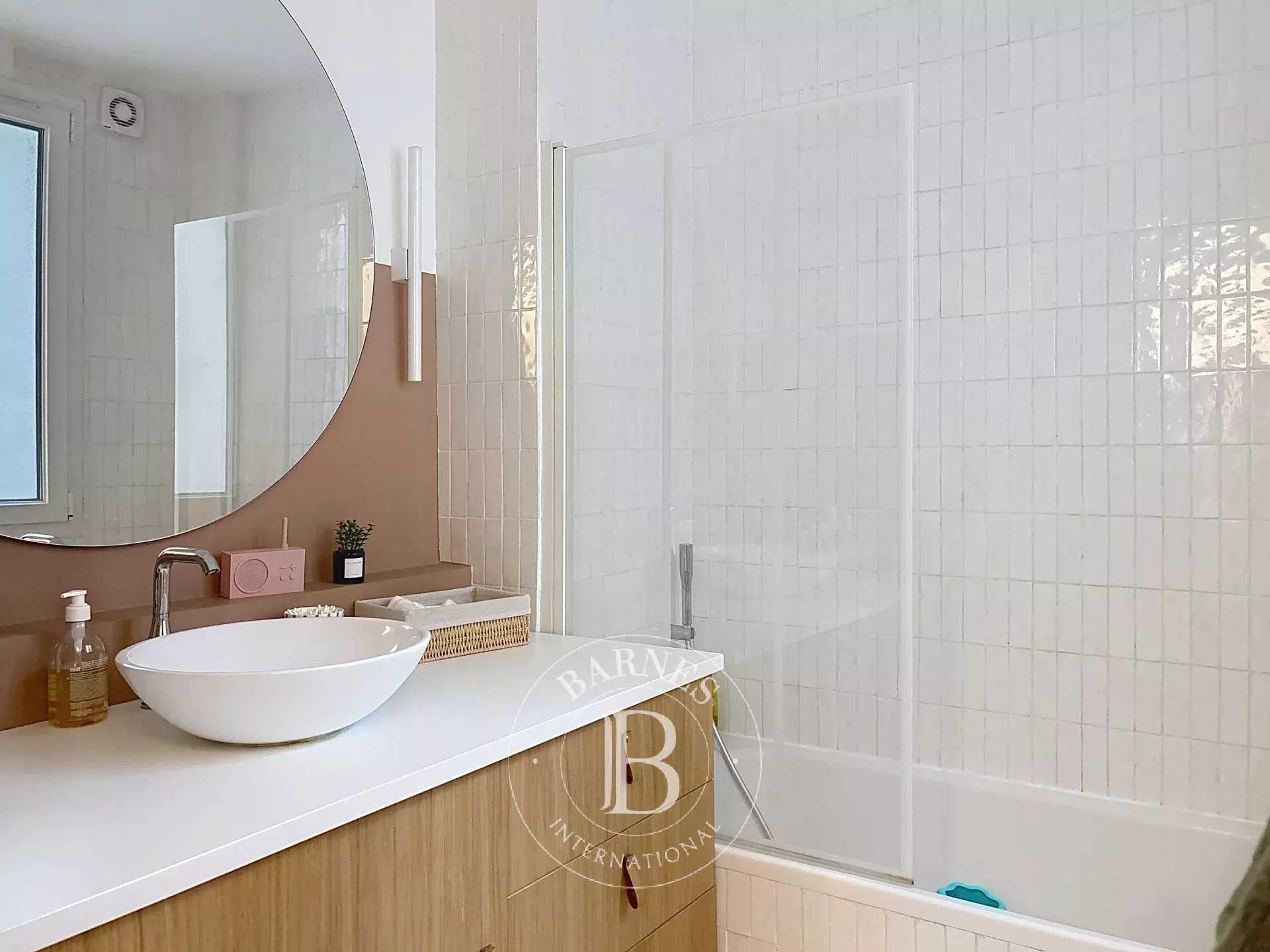 Paris  - Piso 3 Cuartos 2 Habitaciones
