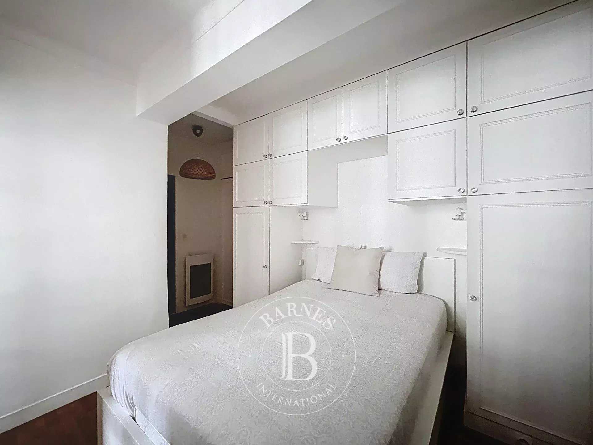 Paris  - Appartement 2 Pi&egrave;ces, 1 Chambre