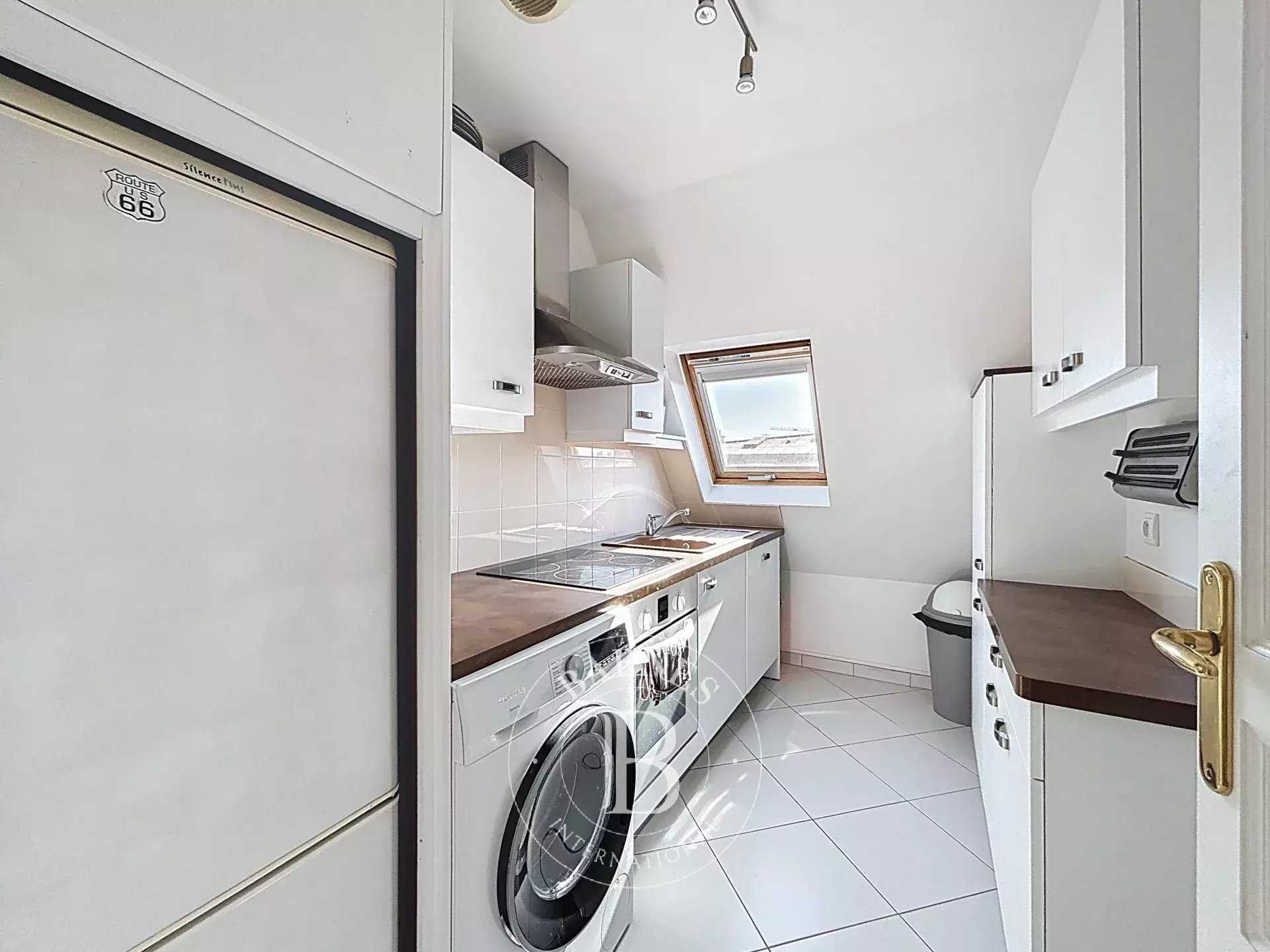 Paris  - Appartement 3 Pi&egrave;ces, 1 Chambre