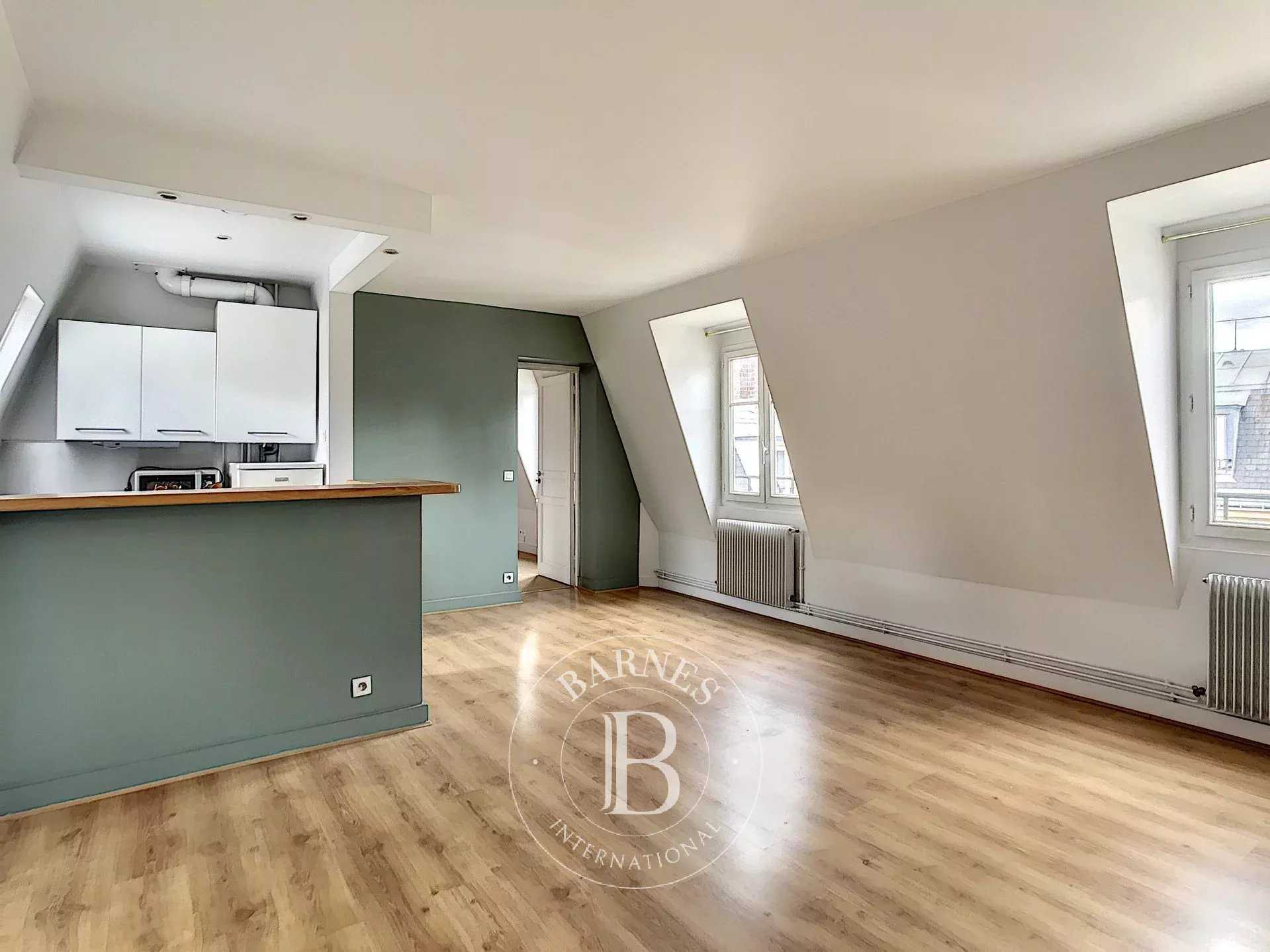 Paris  - Piso 2 Cuartos, 1 Habitacion