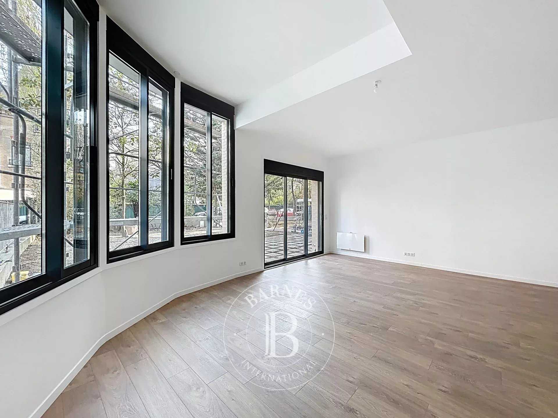 Paris  - Apartment 3 Bedrooms