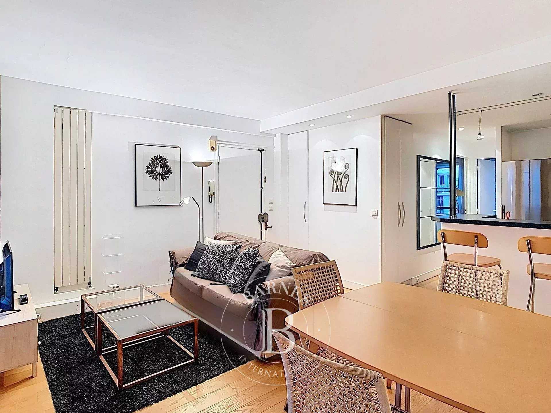 Paris  - Appartement 2 Pi&egrave;ces, 1 Chambre