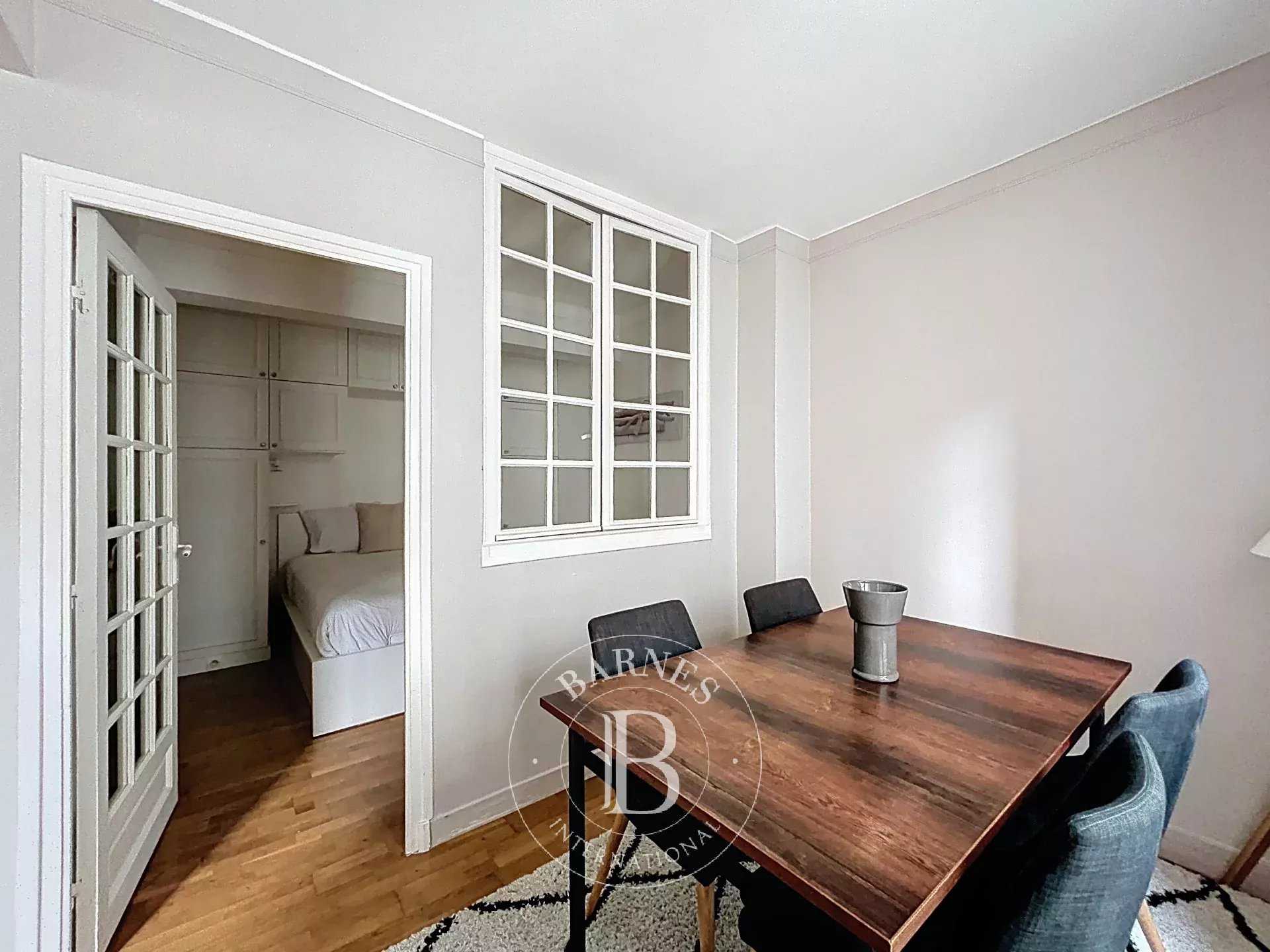 Paris  - Appartement 2 Pi&egrave;ces, 1 Chambre