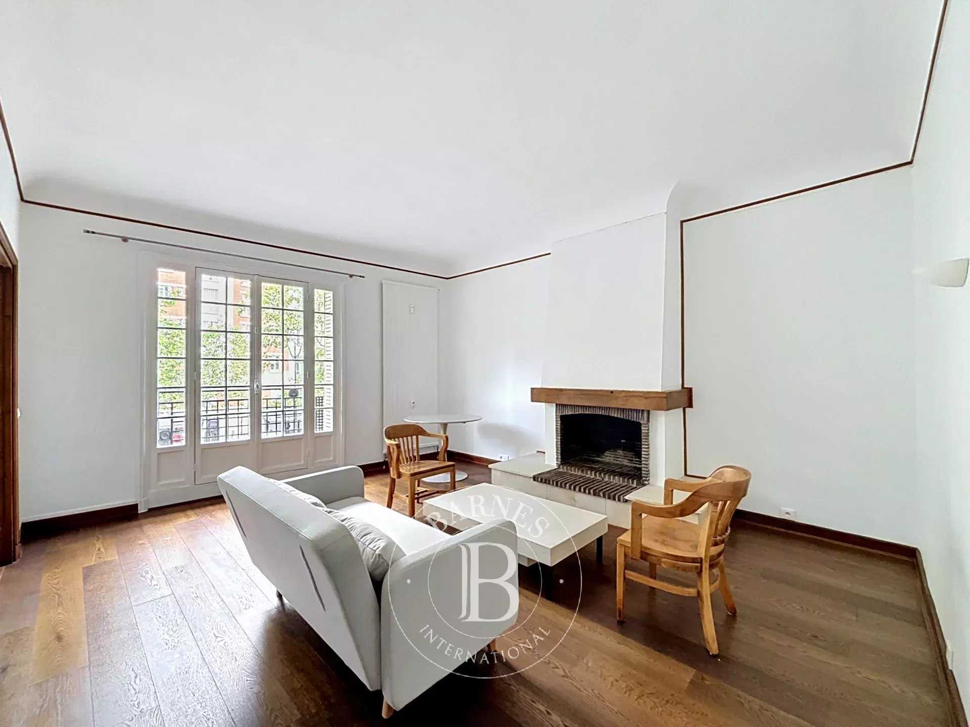 Apartment Paris 75017  -  ref 87083925 (picture 2)