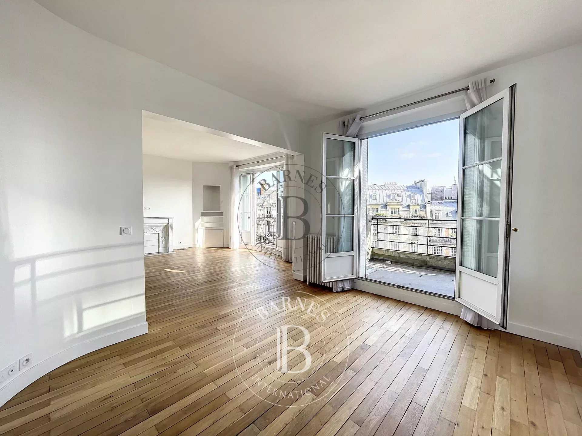 Apartment Paris 75017  -  ref 84659778 (picture 1)