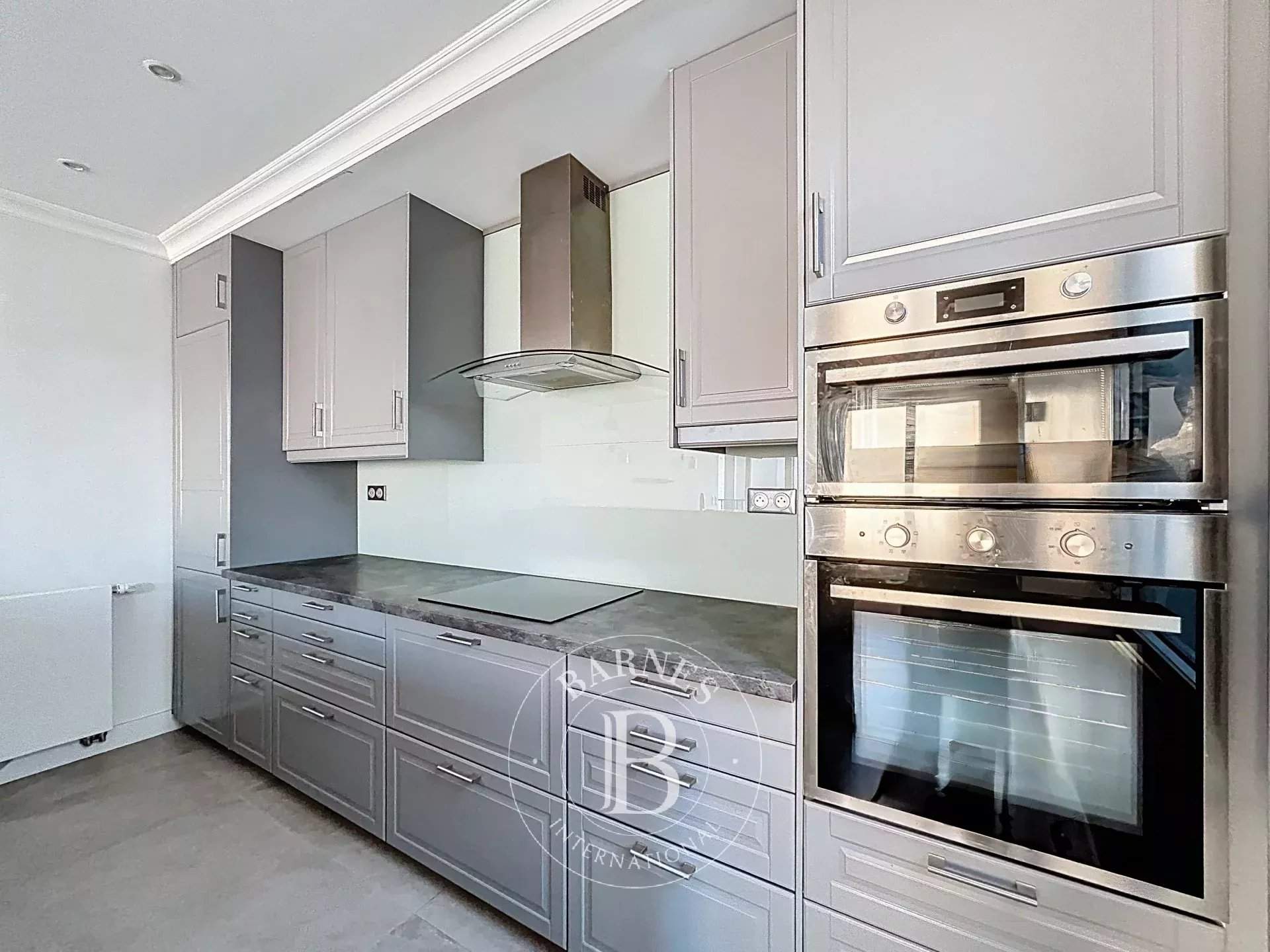 Paris  - Apartment 3 Bedrooms - picture 10