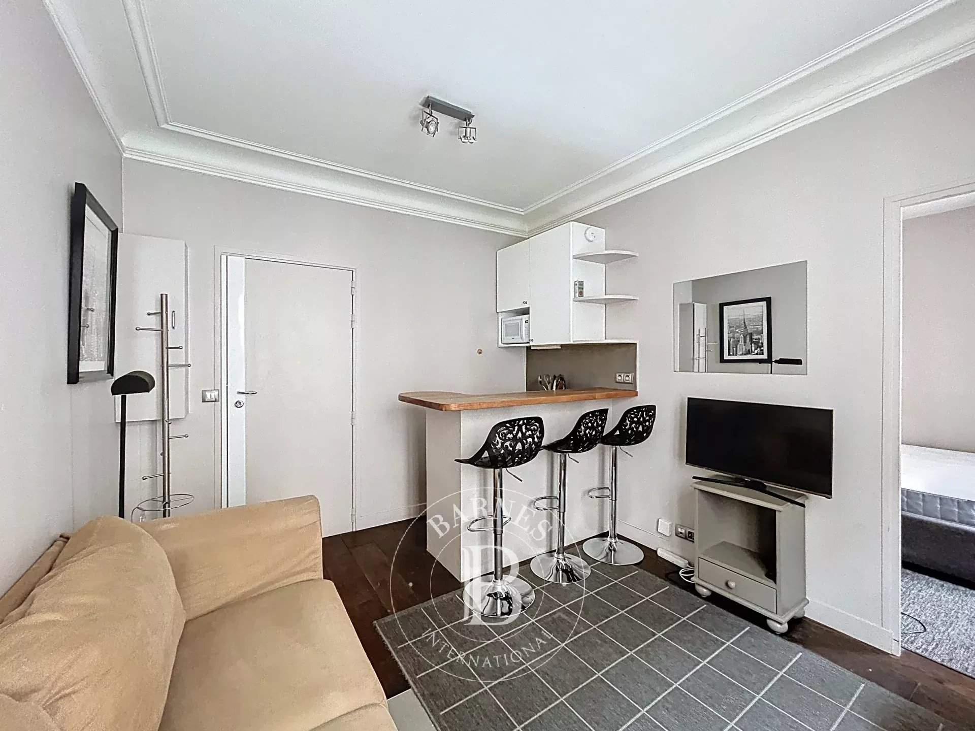 Paris  - Piso 2 Cuartos, 1 Habitacion - picture 2