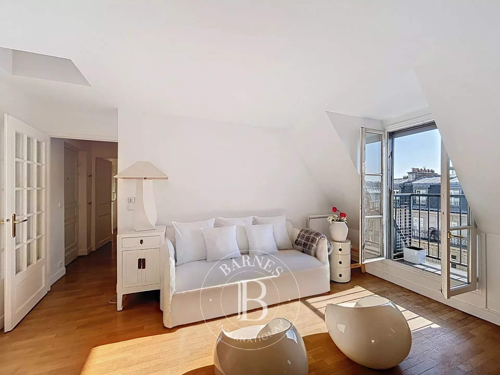 Paris  - Appartement 3 Pi&egrave;ces, 1 Chambre - picture 3