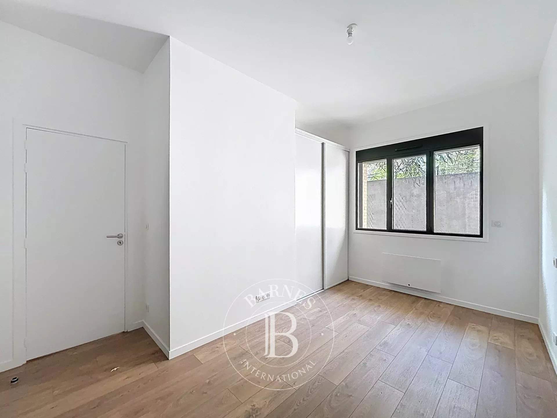 Paris  - Apartment 3 Bedrooms - picture 13