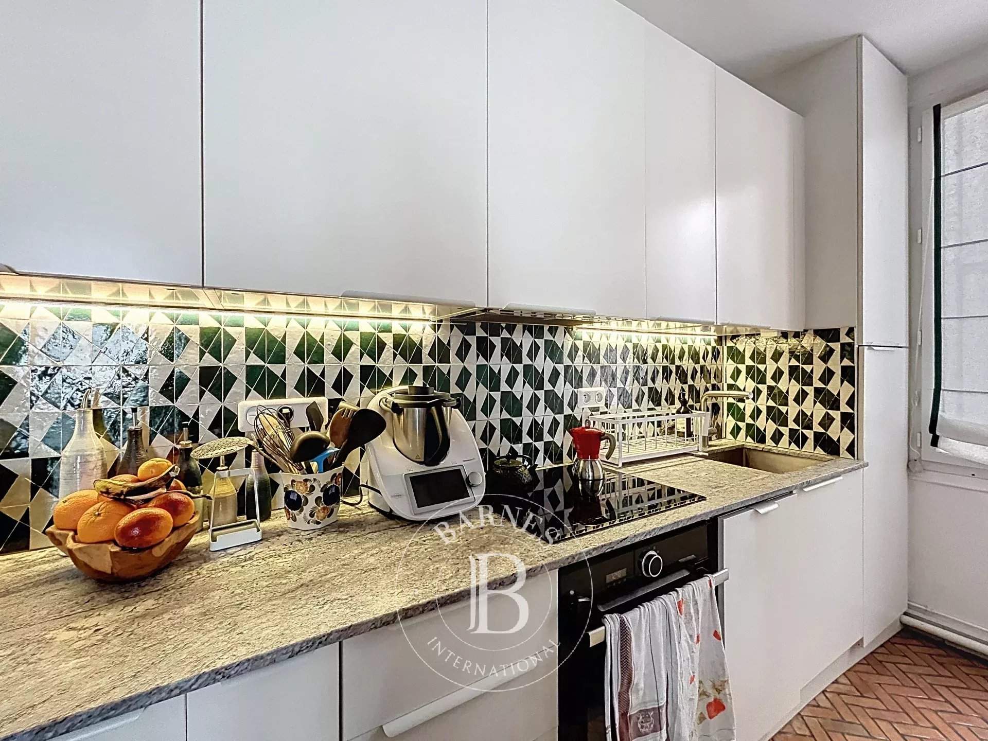 Paris  - Appartement 3 Pi&egrave;ces 2 Chambres - picture 5