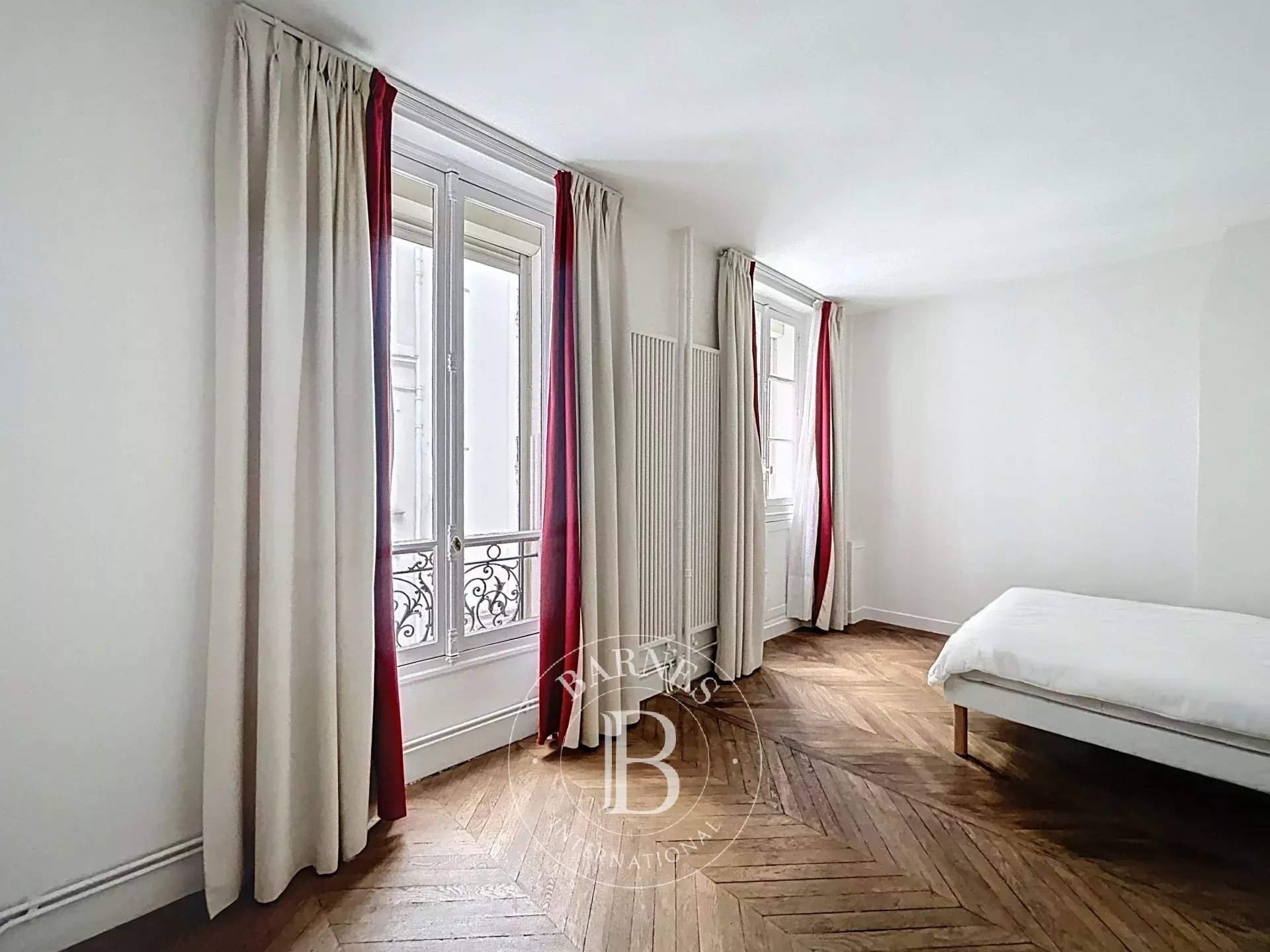 Paris  - Appartement 6 Pi&egrave;ces 4 Chambres - picture 14