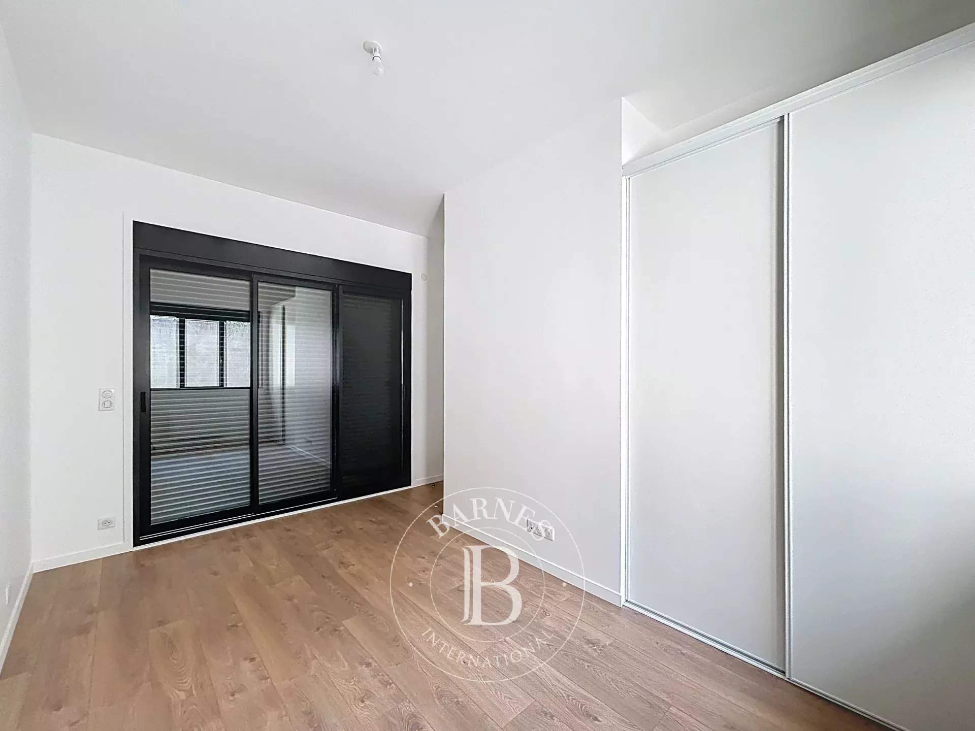 Paris  - Apartment 3 Bedrooms - picture 14