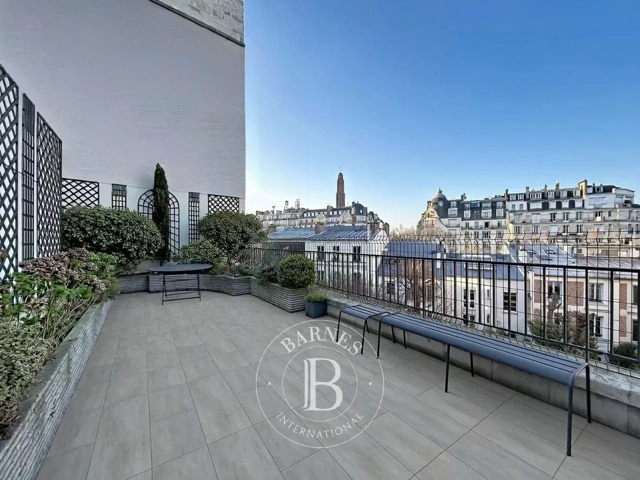 Paris  - Apartment 3 Bedrooms - picture 1