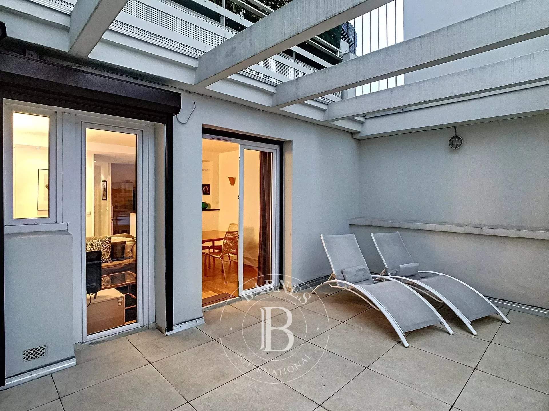 Paris  - Appartement 2 Pi&egrave;ces, 1 Chambre - picture 1