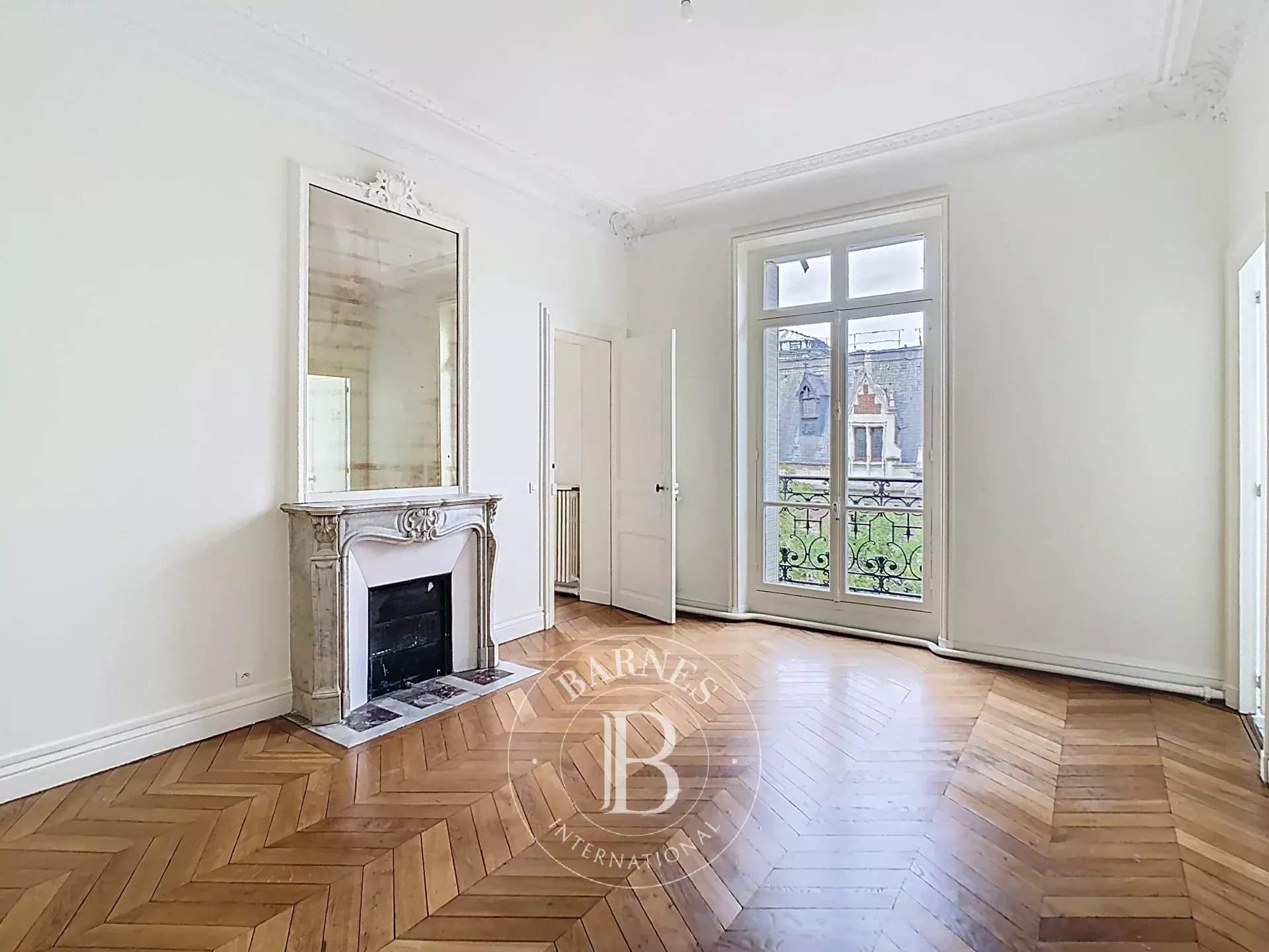 Paris  - Appartement 7 Pièces 4 Chambres - picture 6