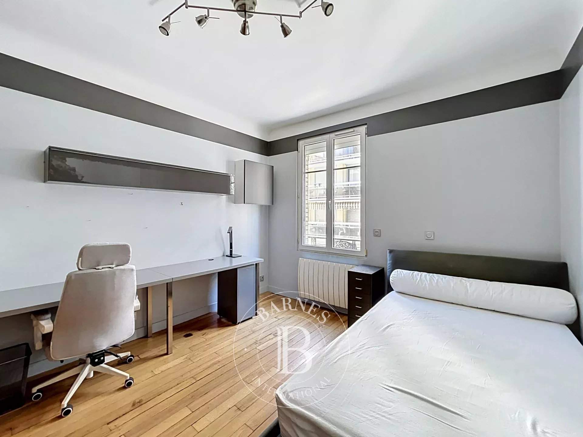 Paris  - Apartment 3 Bedrooms - picture 16
