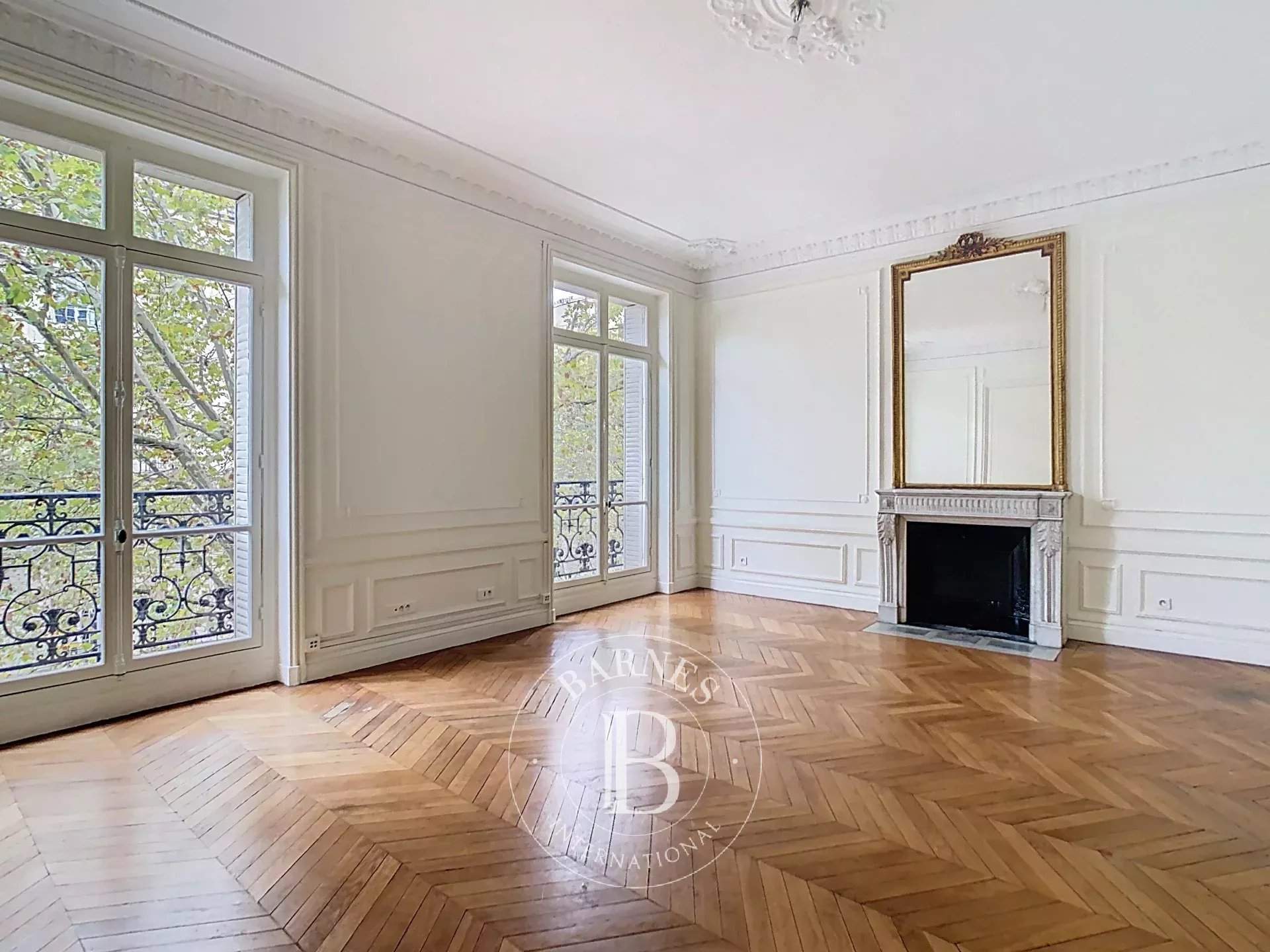Paris  - Appartement 7 Pièces 4 Chambres - picture 2