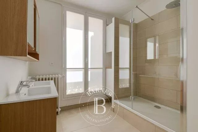 Paris  - Apartment 2 Bedrooms - picture 11