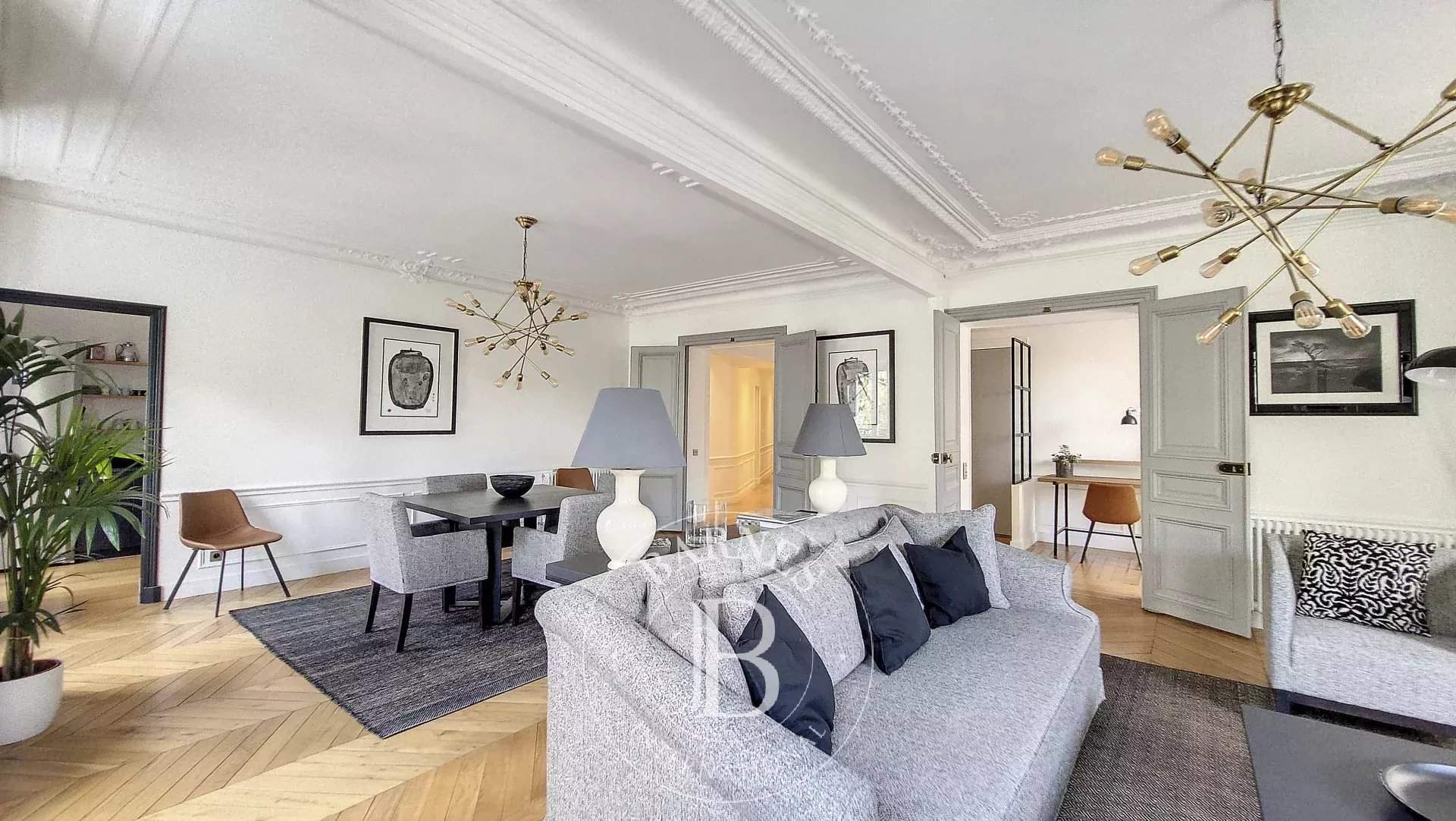 Paris  - Apartment 3 Bedrooms - picture 2