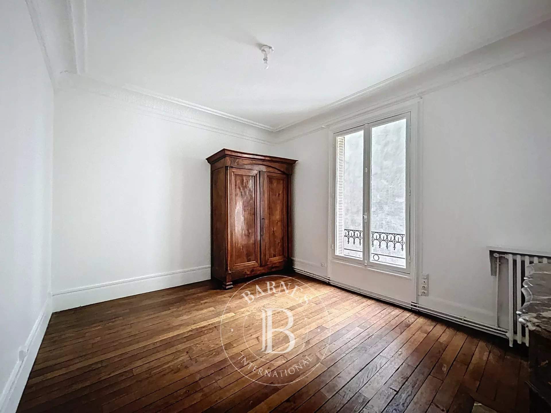 Paris  - Apartment 3 Bedrooms - picture 11