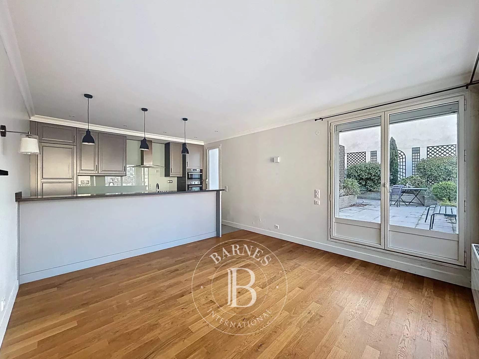 Paris  - Apartment 3 Bedrooms - picture 7