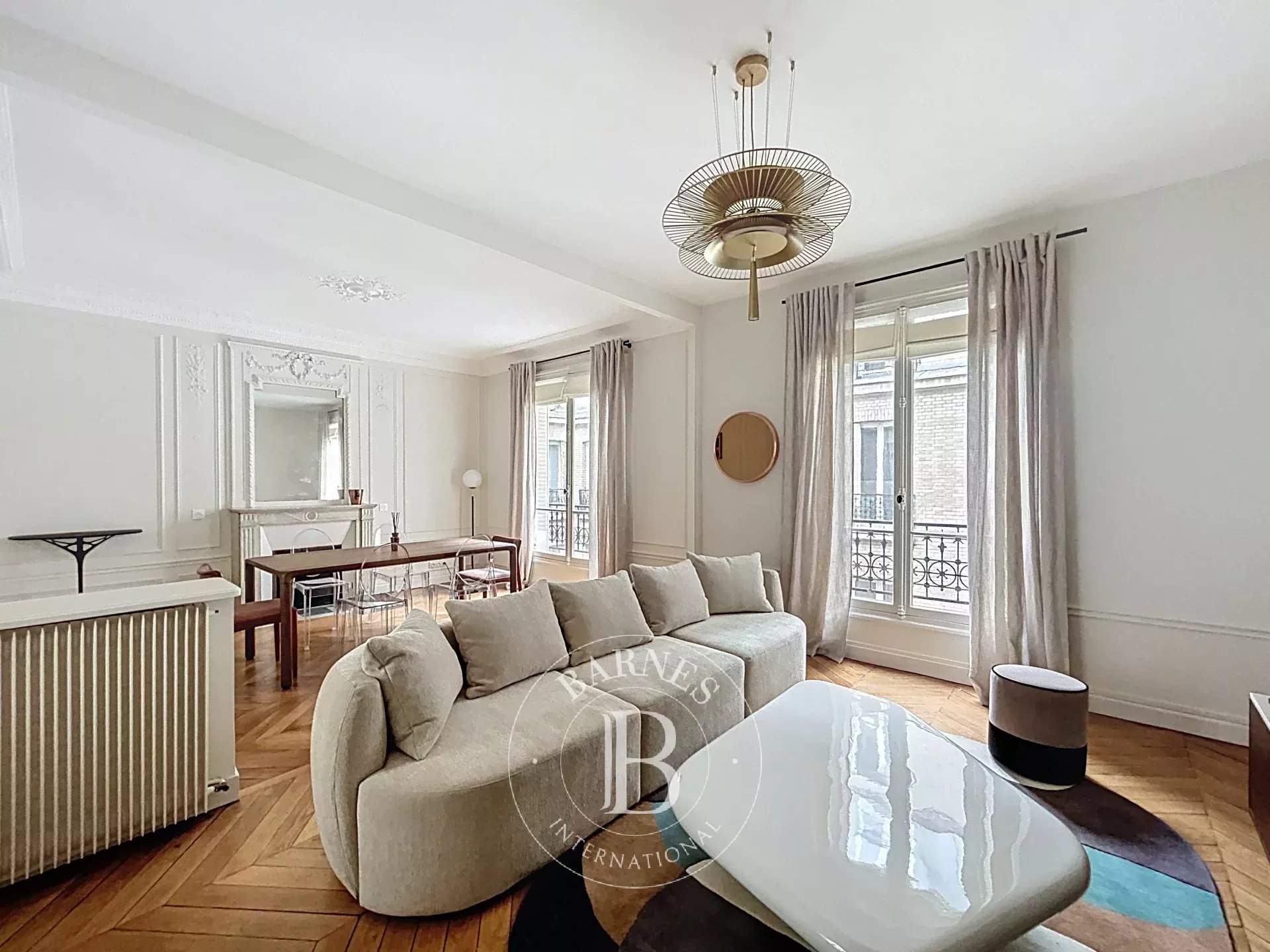 Paris  - Appartement 4 Pi&egrave;ces 2 Chambres - picture 1