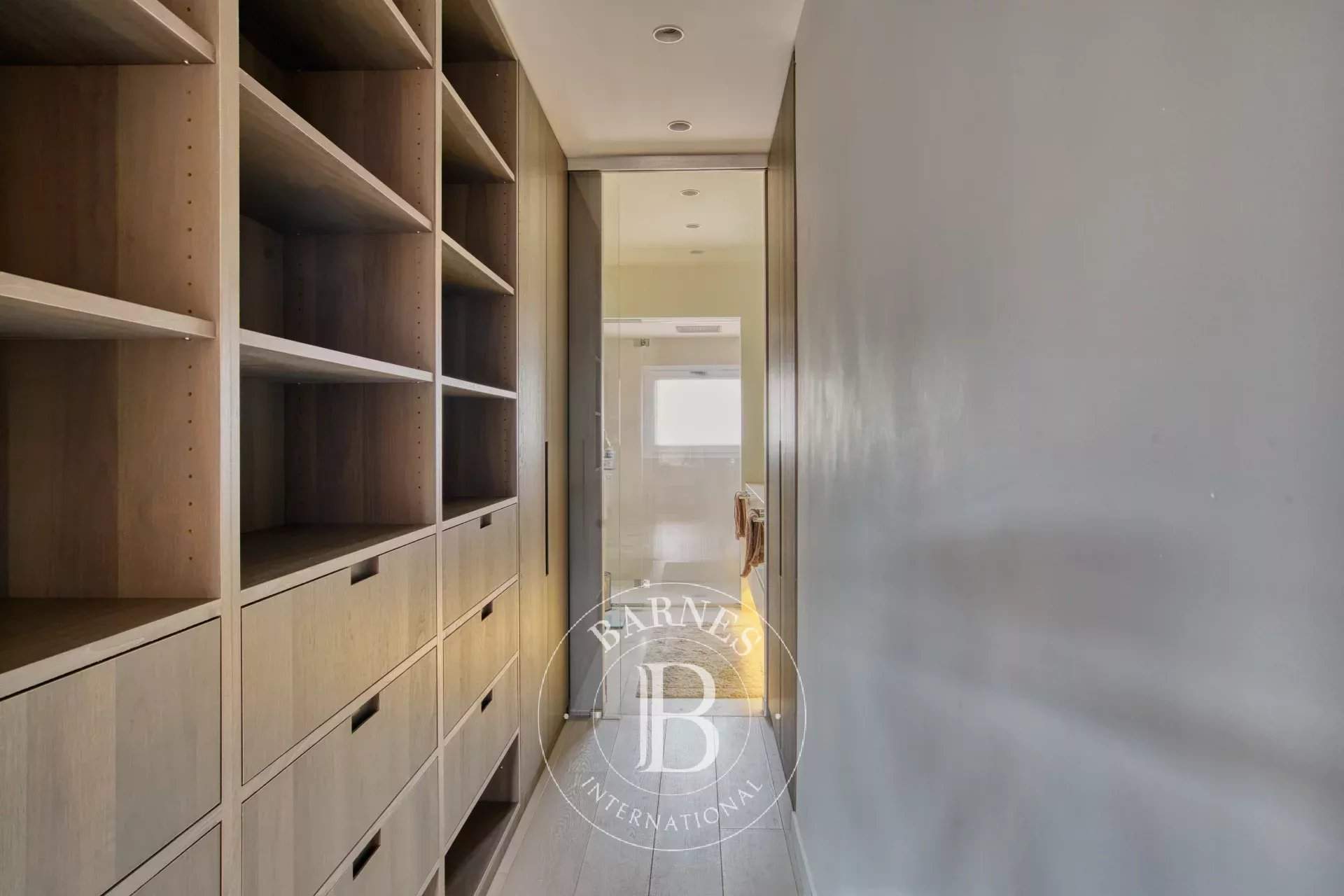 Paris  - Apartment 3 Bedrooms - picture 12