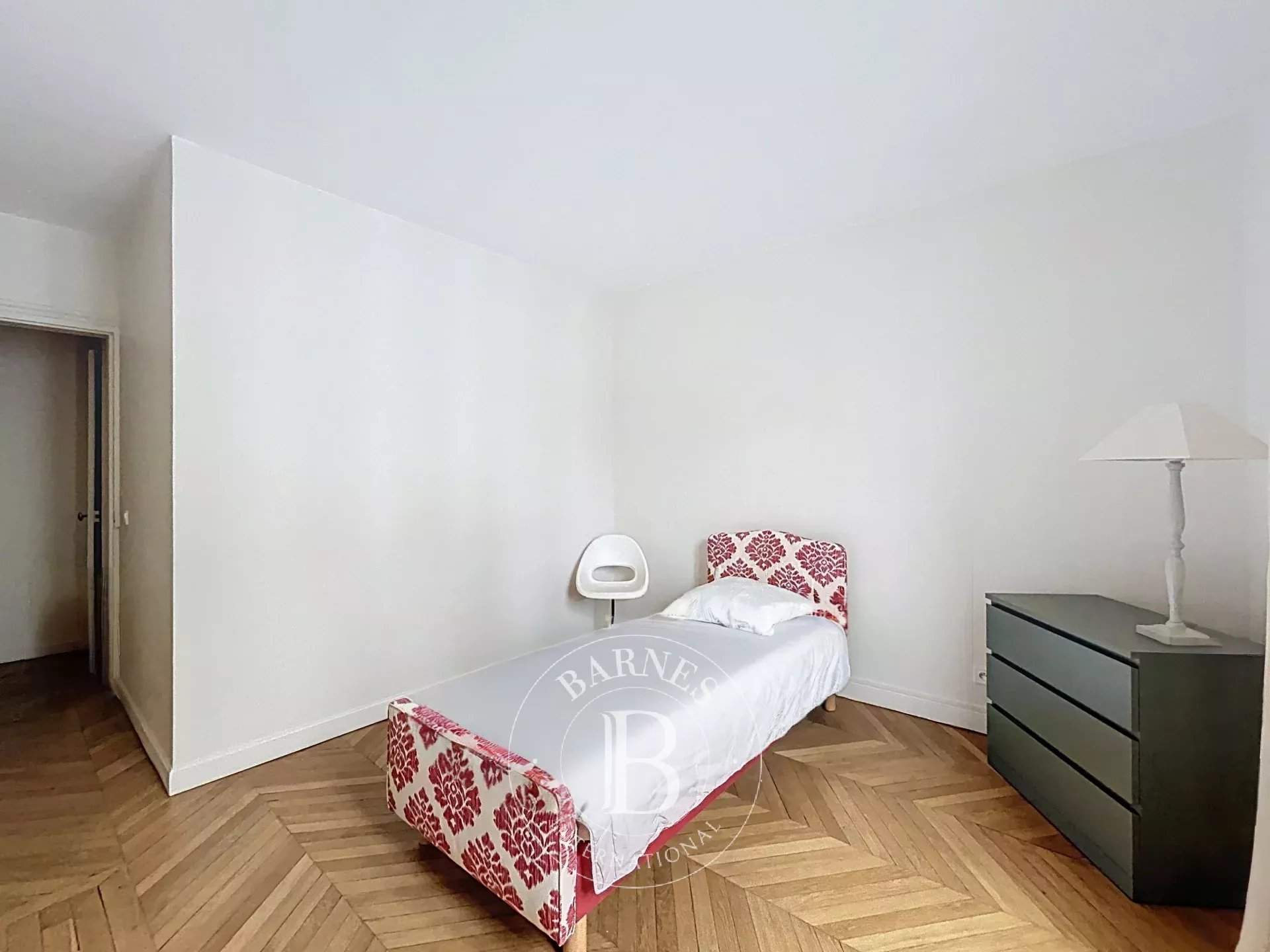 Paris  - Appartement 6 Pi&egrave;ces 4 Chambres - picture 8