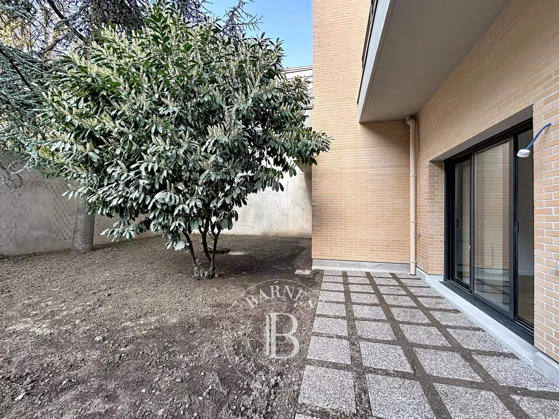 Paris  - Apartment 3 Bedrooms - picture 17