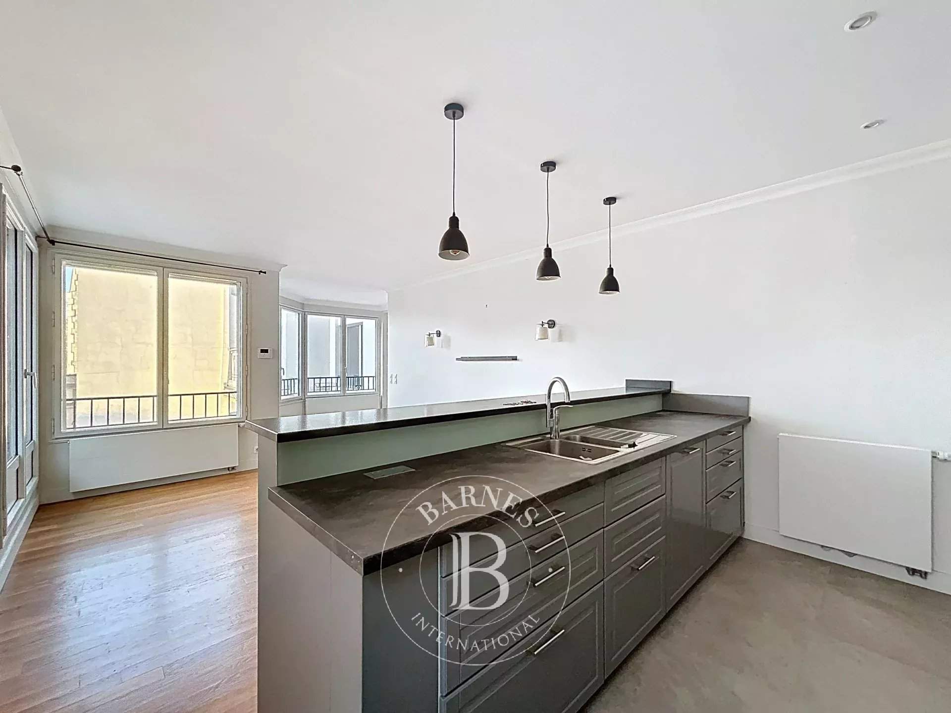 Paris  - Apartment 3 Bedrooms - picture 11