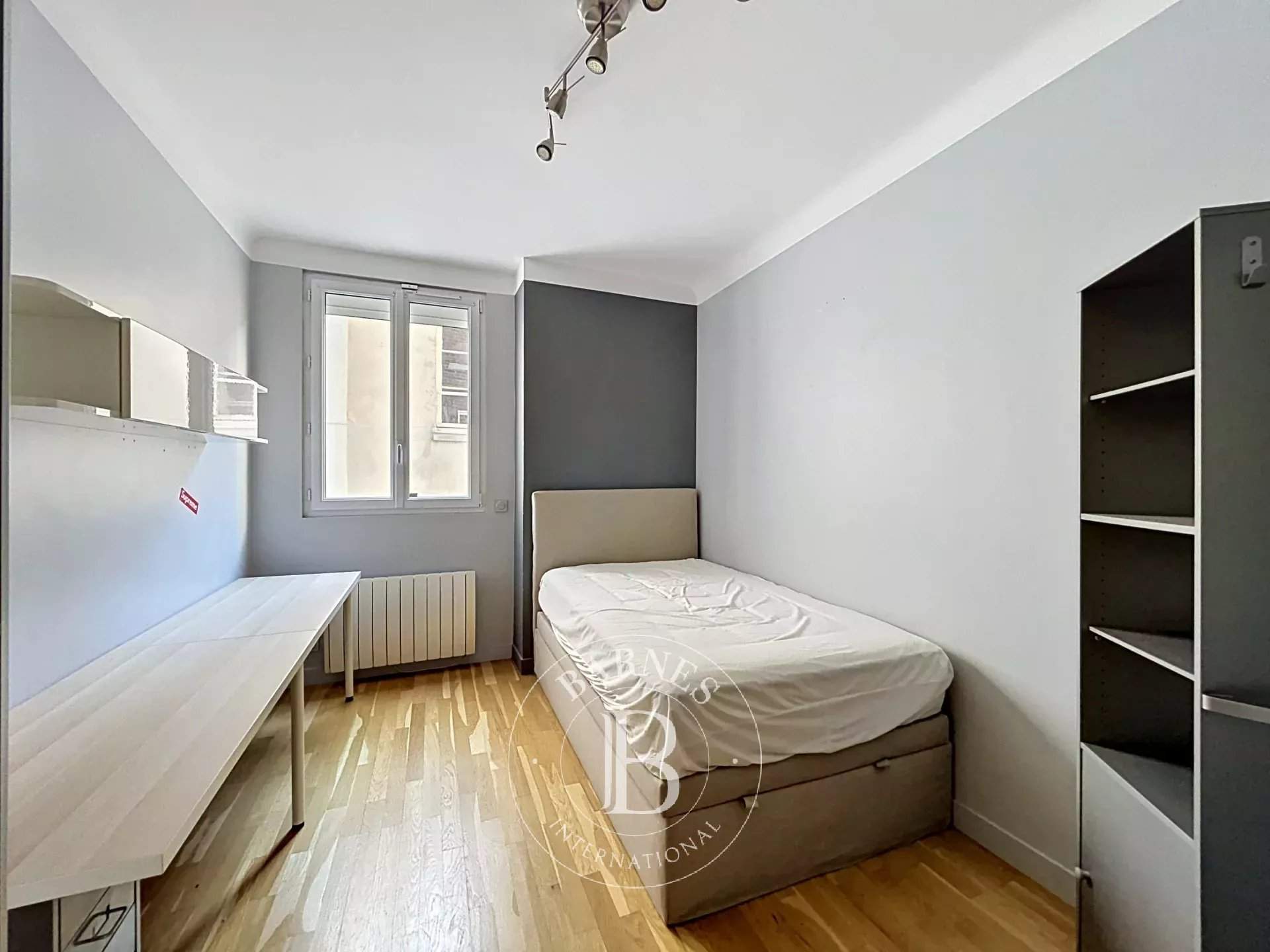 Paris  - Apartment 3 Bedrooms - picture 19