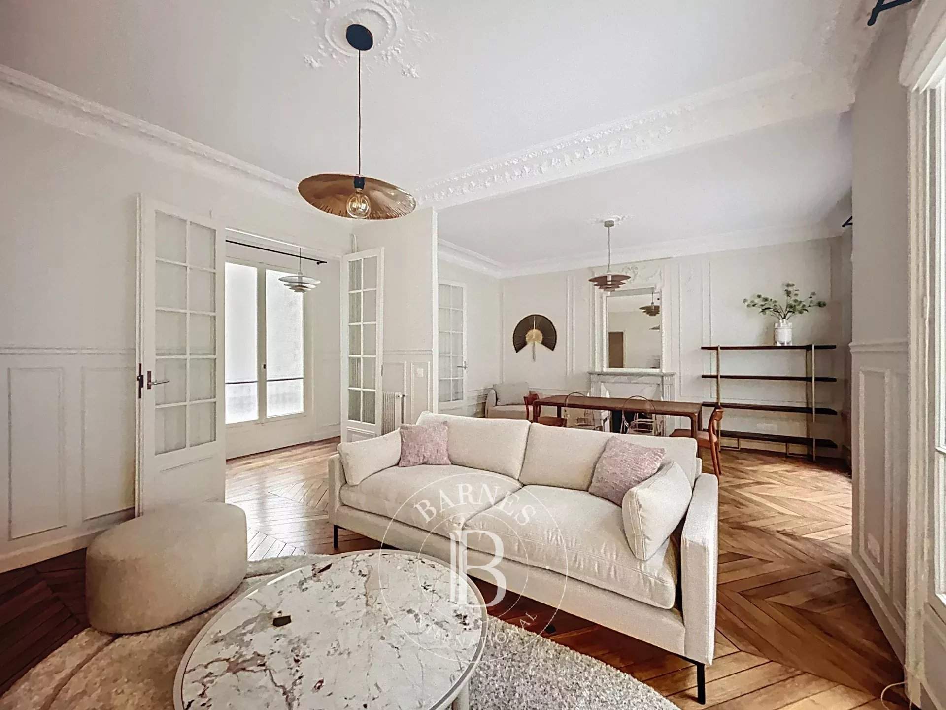 Paris  - Appartement 4 Pi&egrave;ces 2 Chambres - picture 2