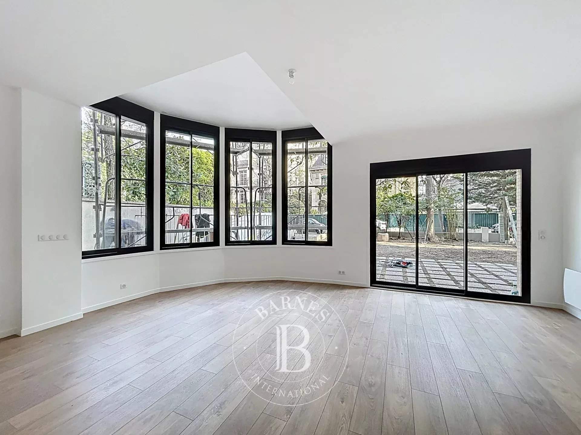 Paris  - Apartment 3 Bedrooms - picture 1