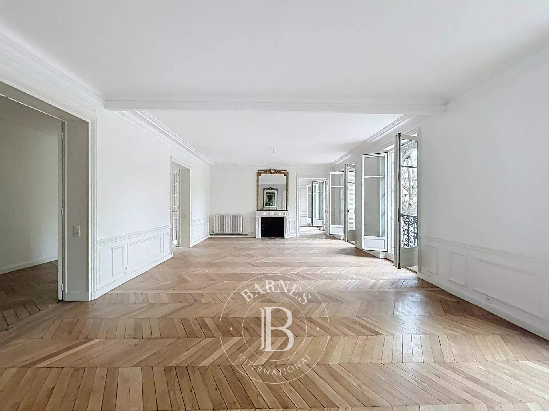 Paris  - Appartement 7 Pi&egrave;ces 4 Chambres - picture 5