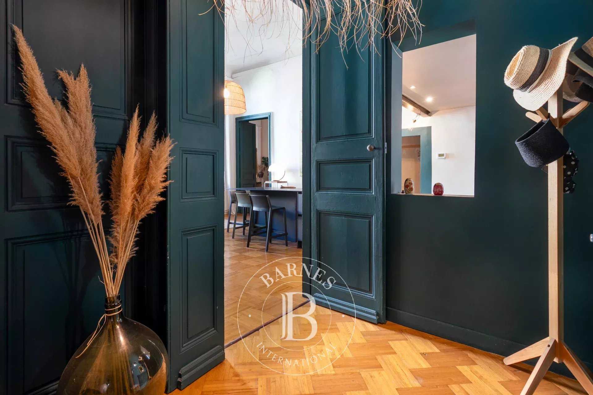 Montpellier  - Appartement 8 Pi&egrave;ces 5 Chambres