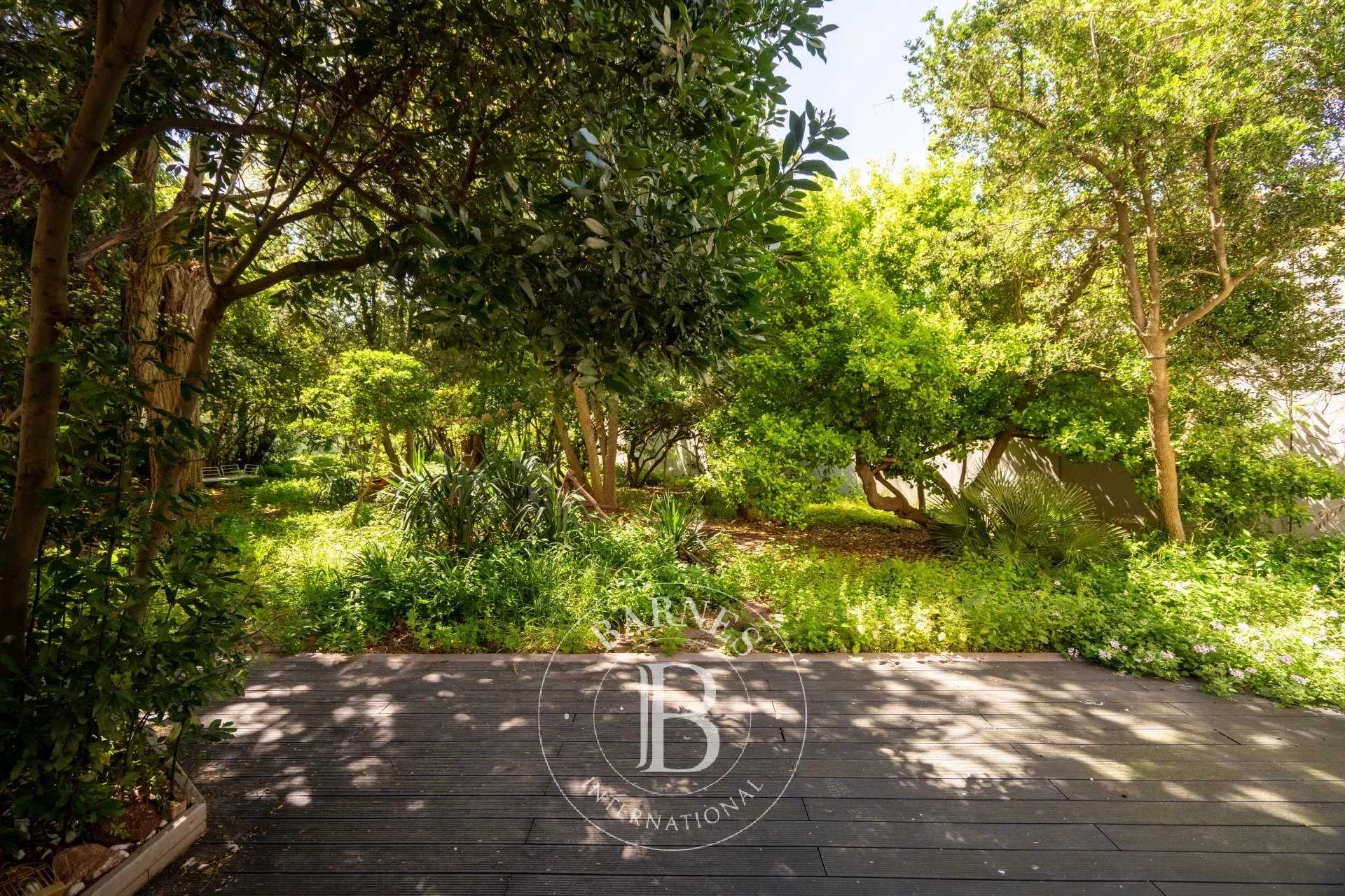 Sète  - Mansion 6 Bedrooms