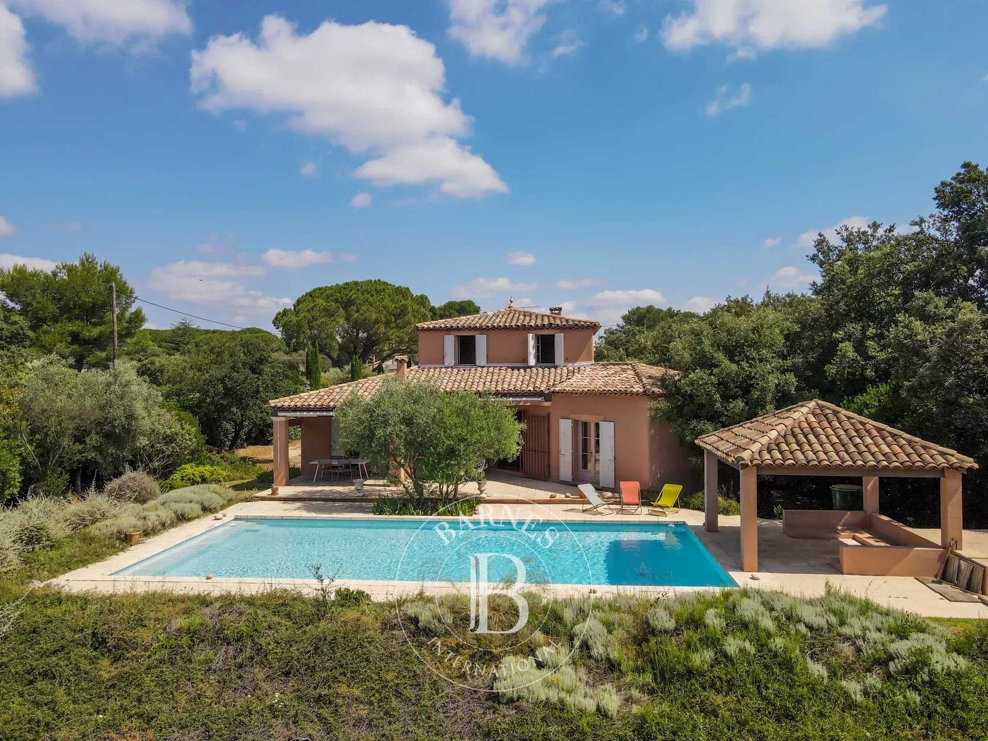 Nîmes  - House 4 Bedrooms