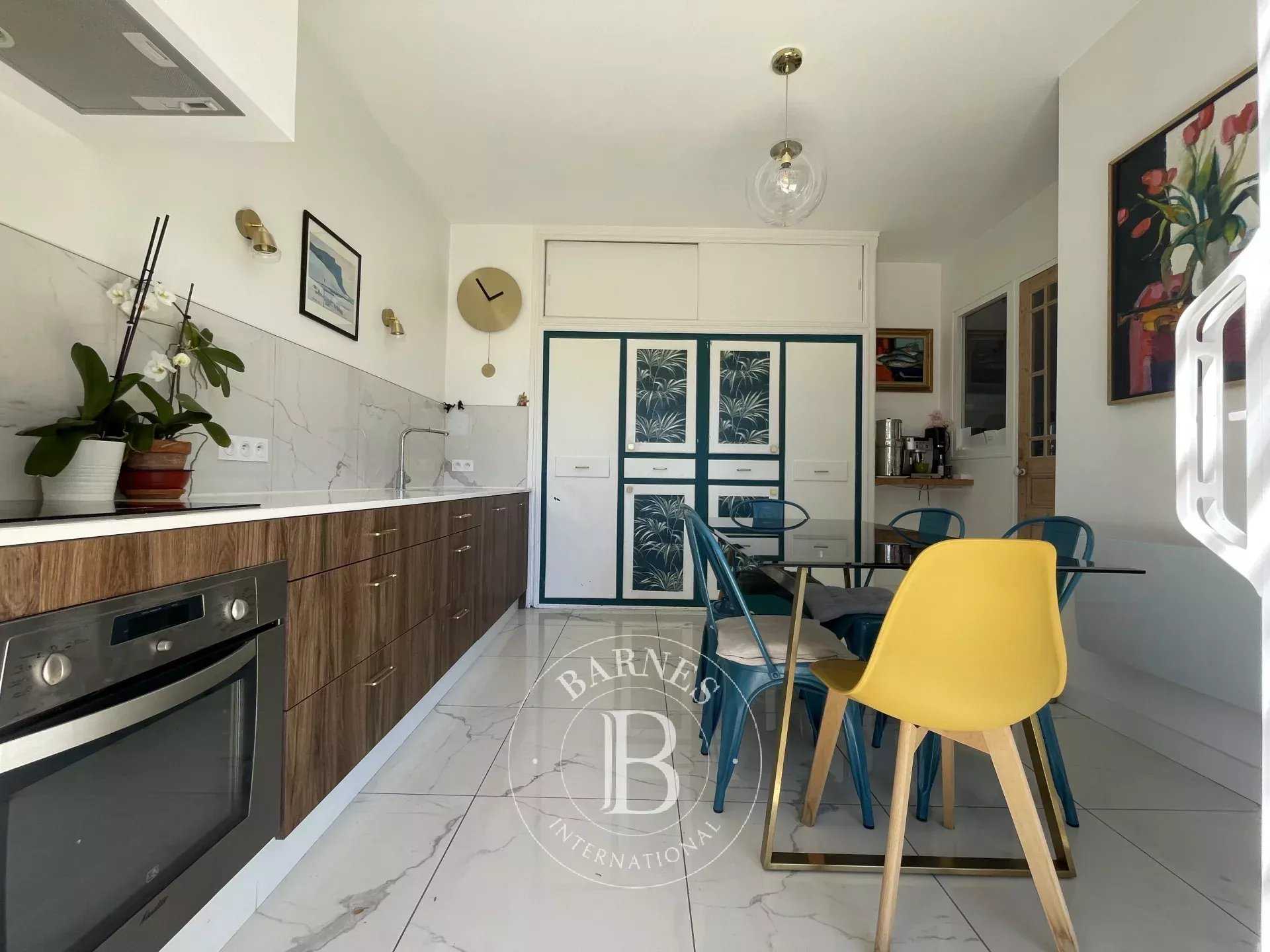 Toulouges  - Maison 7 Pi&egrave;ces 6 Chambres