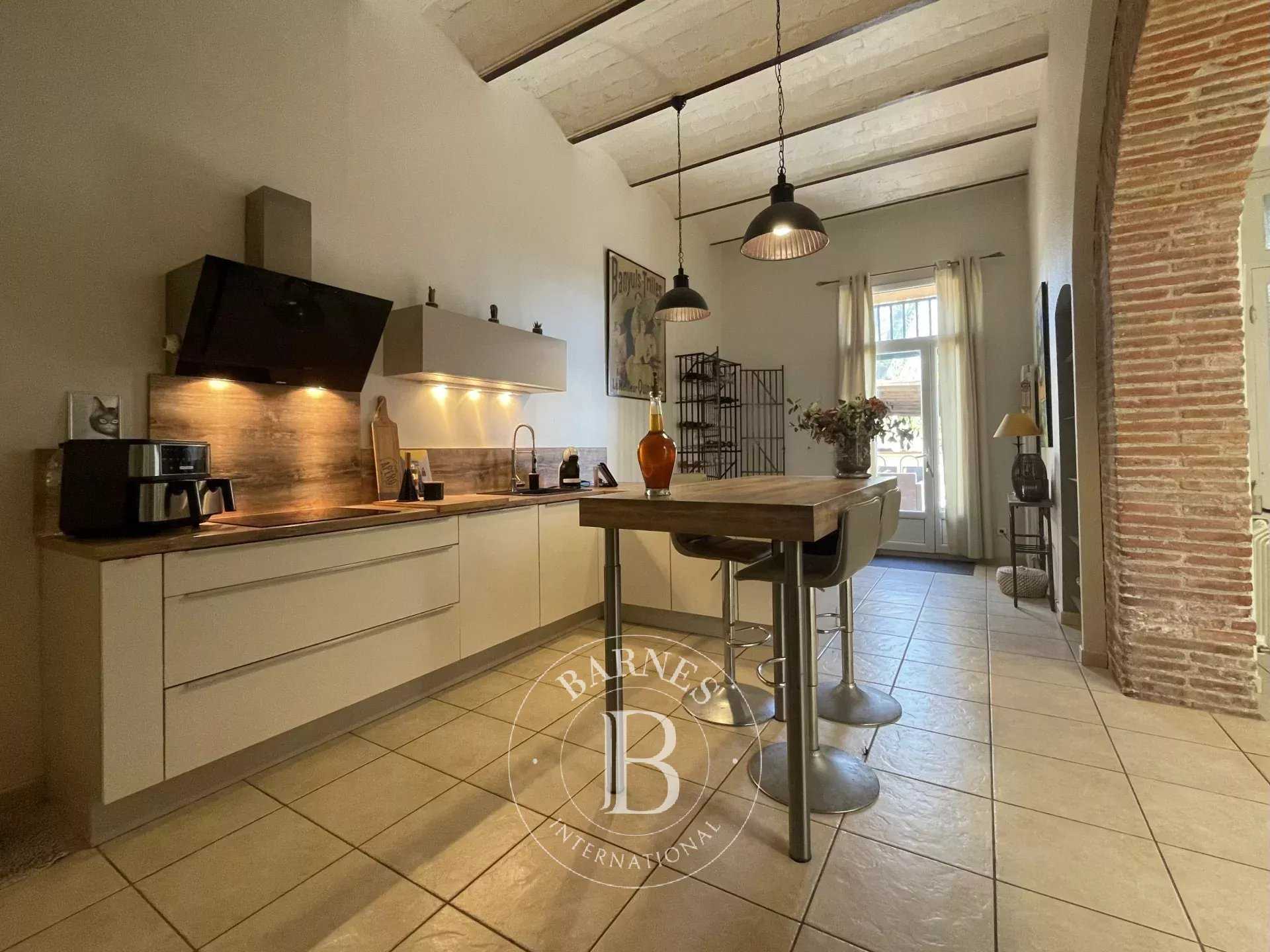 Toulouges  - Mas 7 Pi&egrave;ces 5 Chambres